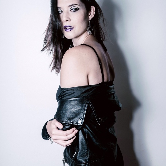 Meet your Posher, Jaenna marie - Picture 6 of 6